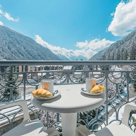 Le Cristal - Nant Blanc 15 - Happy * Chamonix