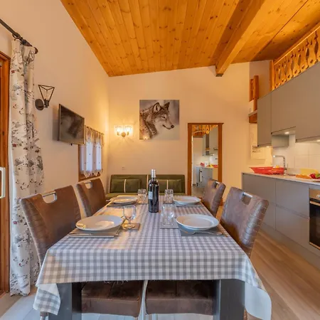 Le Cristal Nb15 Mont-blanc View, Pool, Parking & Wifi - Happy